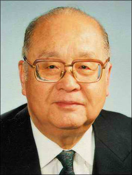 王光英
